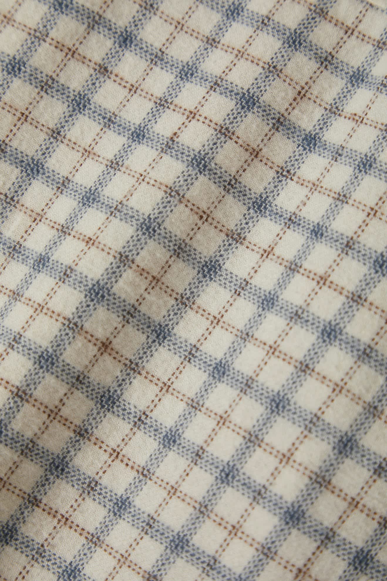 Men's Bowery Lightweight Ultra Soft L/S Flannel in the color Whitecap/Basalt - Additional Laydown image