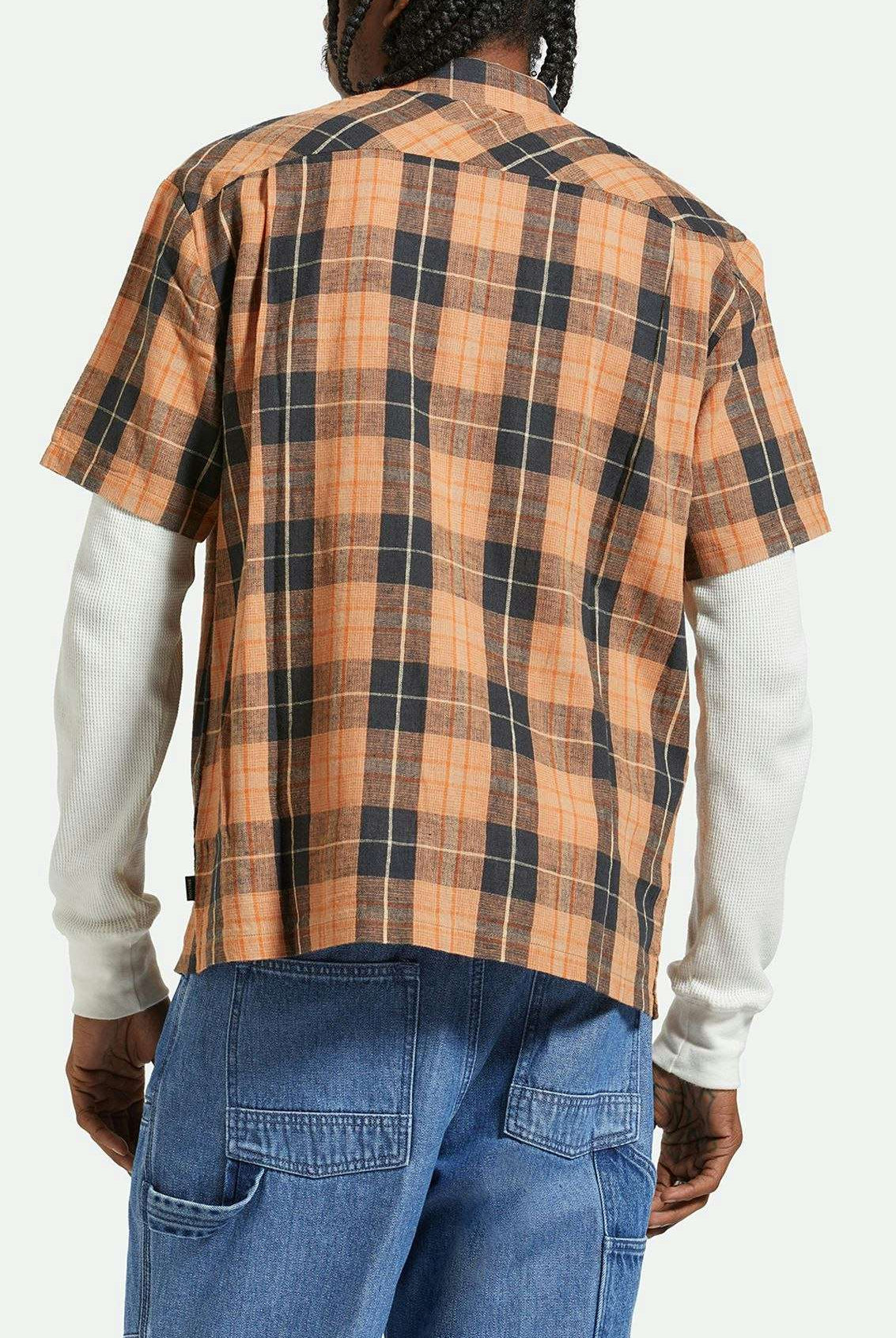 Men's Back Fit Image | Cru Linen Blend Relaxed S/S Woven Shirt - Black/Rust Orange