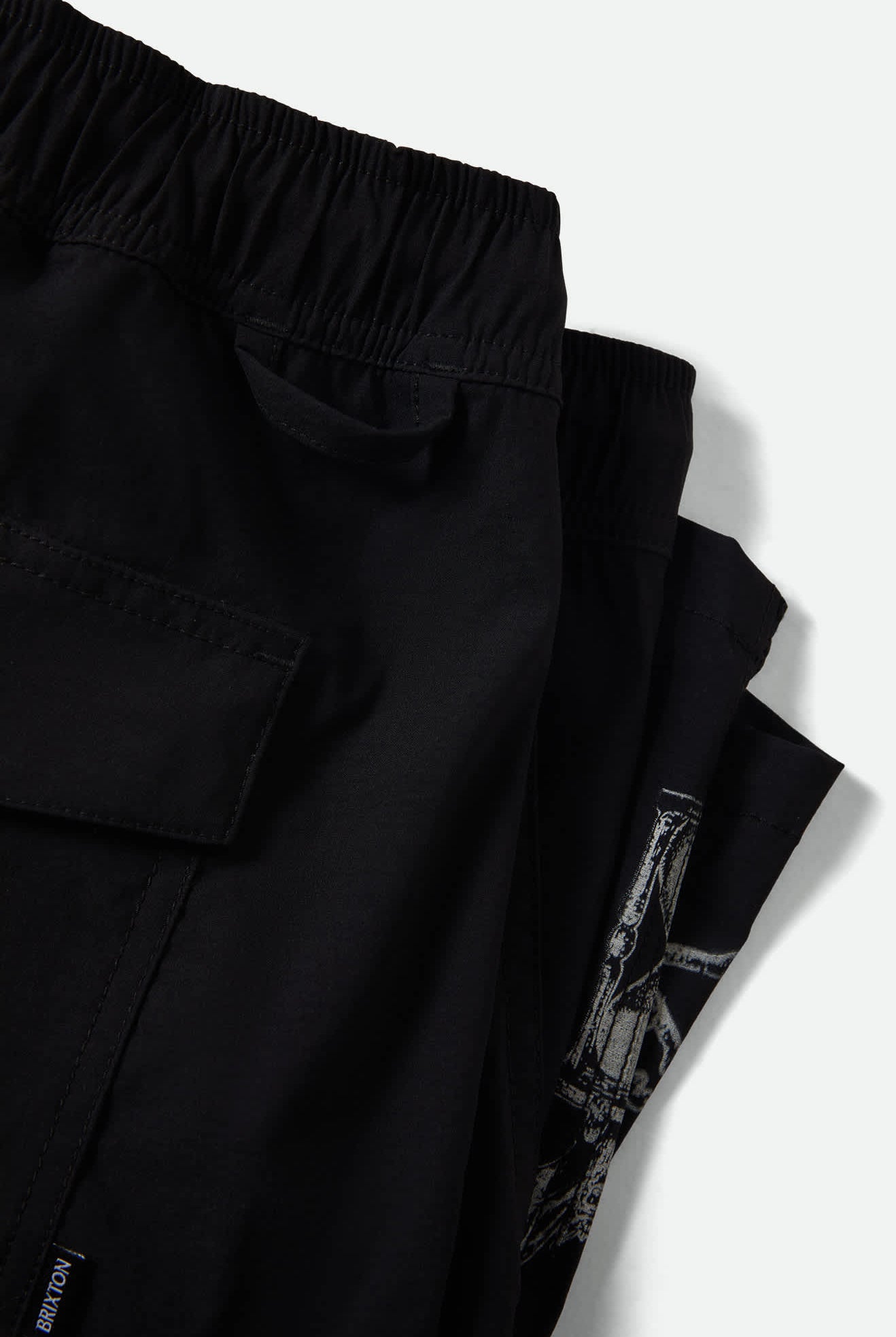 Men's Everyday Stretch Hybrid Short 7" in the color Black/White - Additional Laydown image