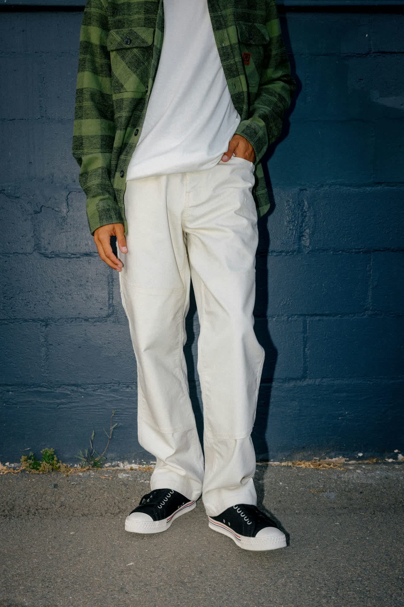 Men's Builders Carpenter Stretch Pant in the color Egret White - Men's Lifestyle image