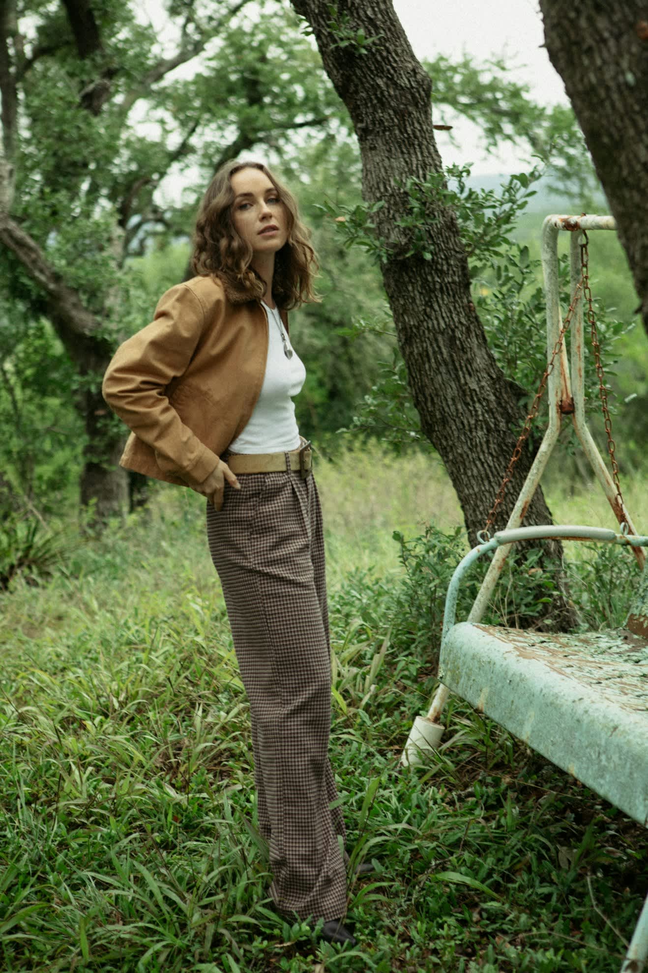 Women's Ludlow Trouser Pant in the color Pinecone Brown Houndstooth - Additional Fit image