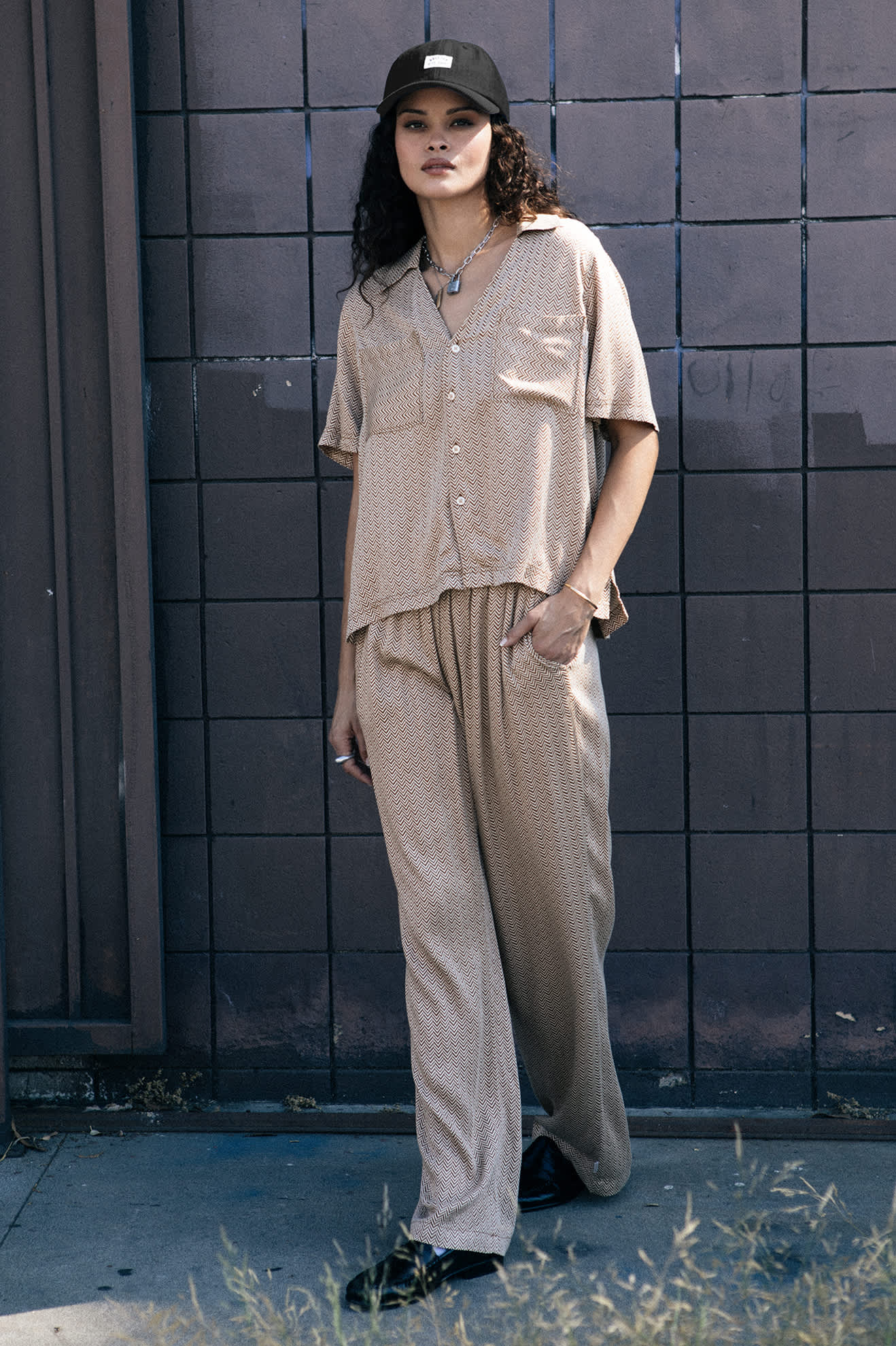 Women's Hudson Lounge S/S Shirt in the color Washed Copper/Whitecap - Men's Lifestyle image