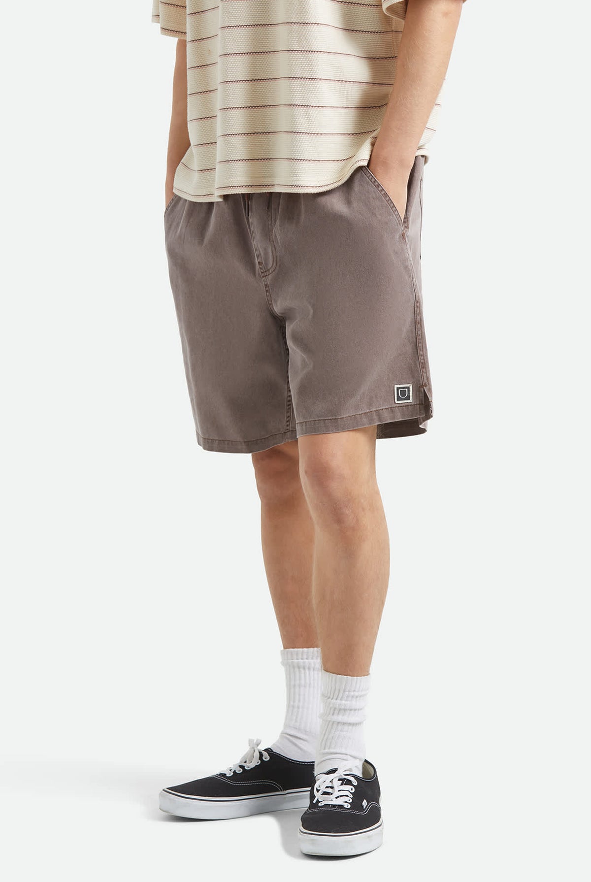 Men's Everyday Vintage Wash Short in the color Chocolate - Additional Fit image
