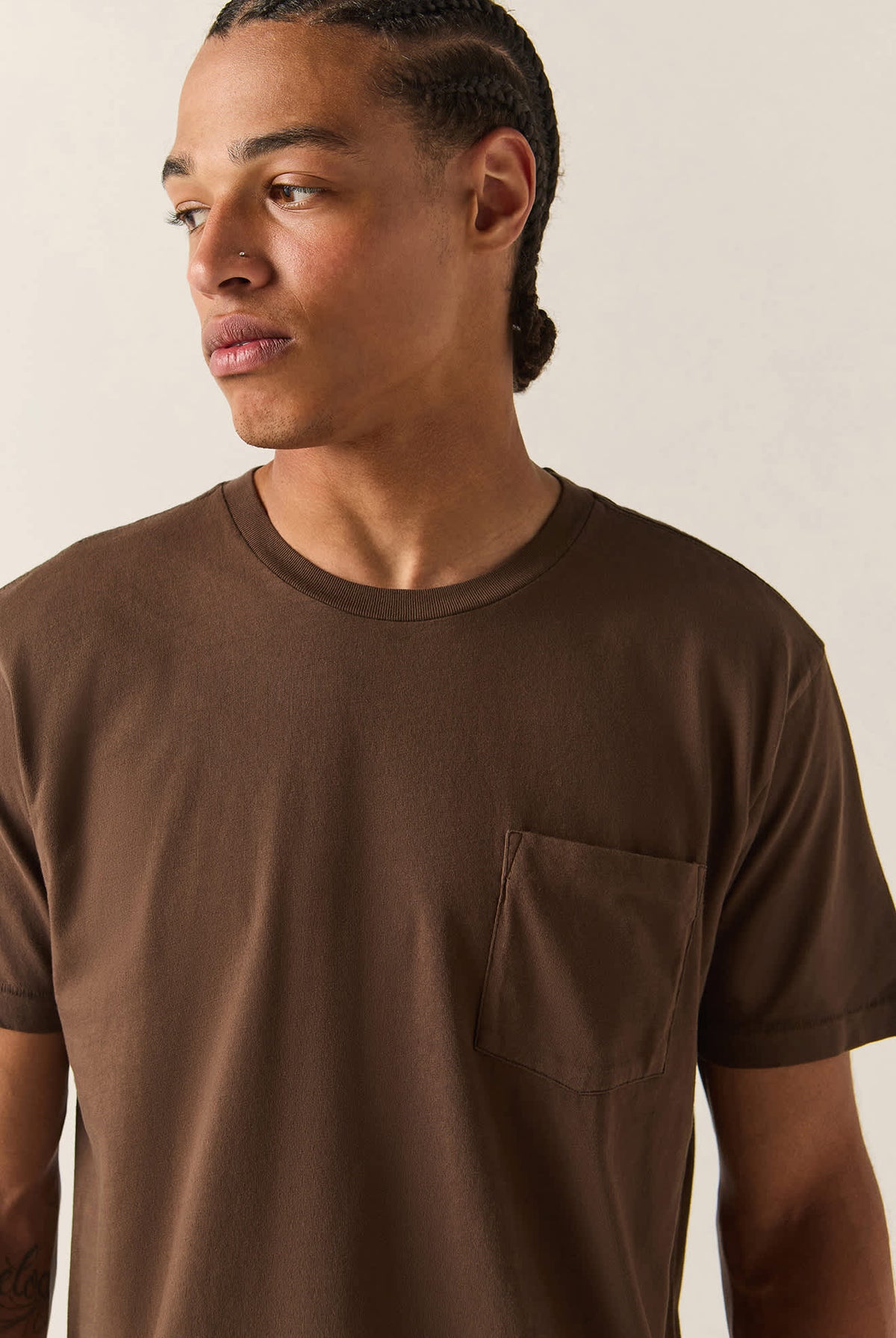 Men's Brixton Baseline Pocket T-Shirt in the color Walnut Brown Vintage Wash - Additional Fit image