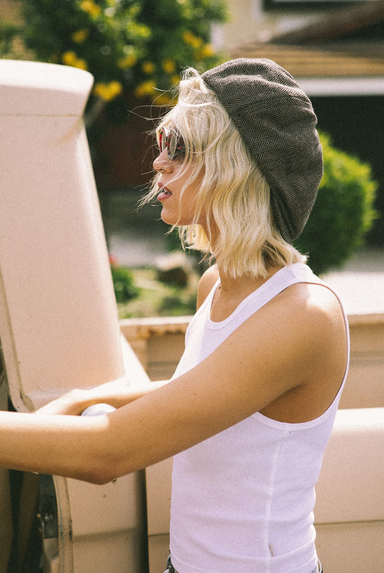 Unisex Hooligan Flat Cap in the color Brown/Khaki - Men's Lifestyle image