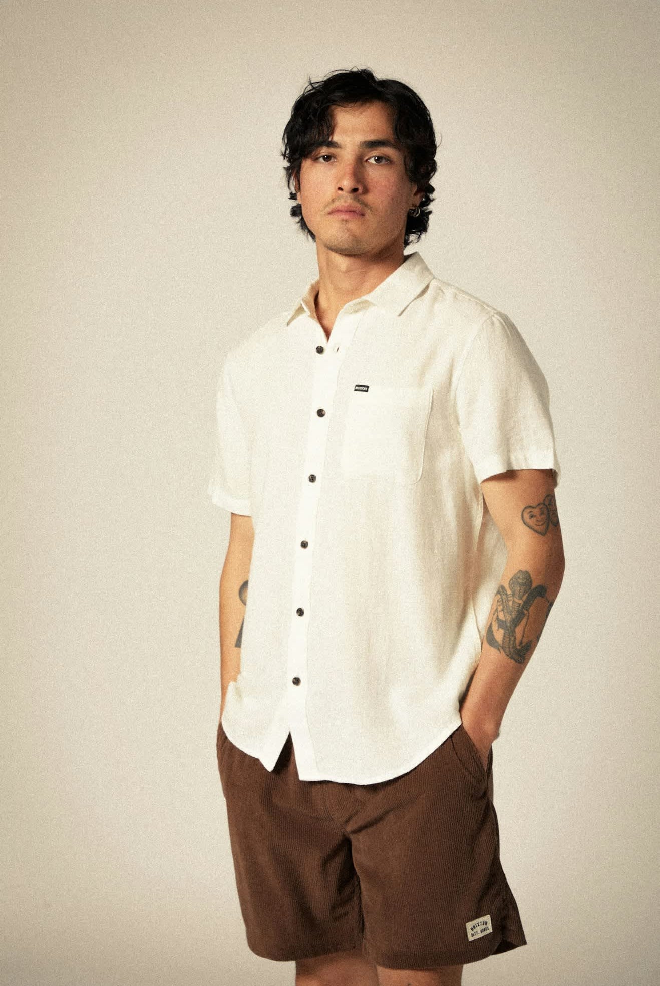 Men's Charter Organic Cotton Linen Blend S/S Shirt in the color Egret White - Men's Side View
