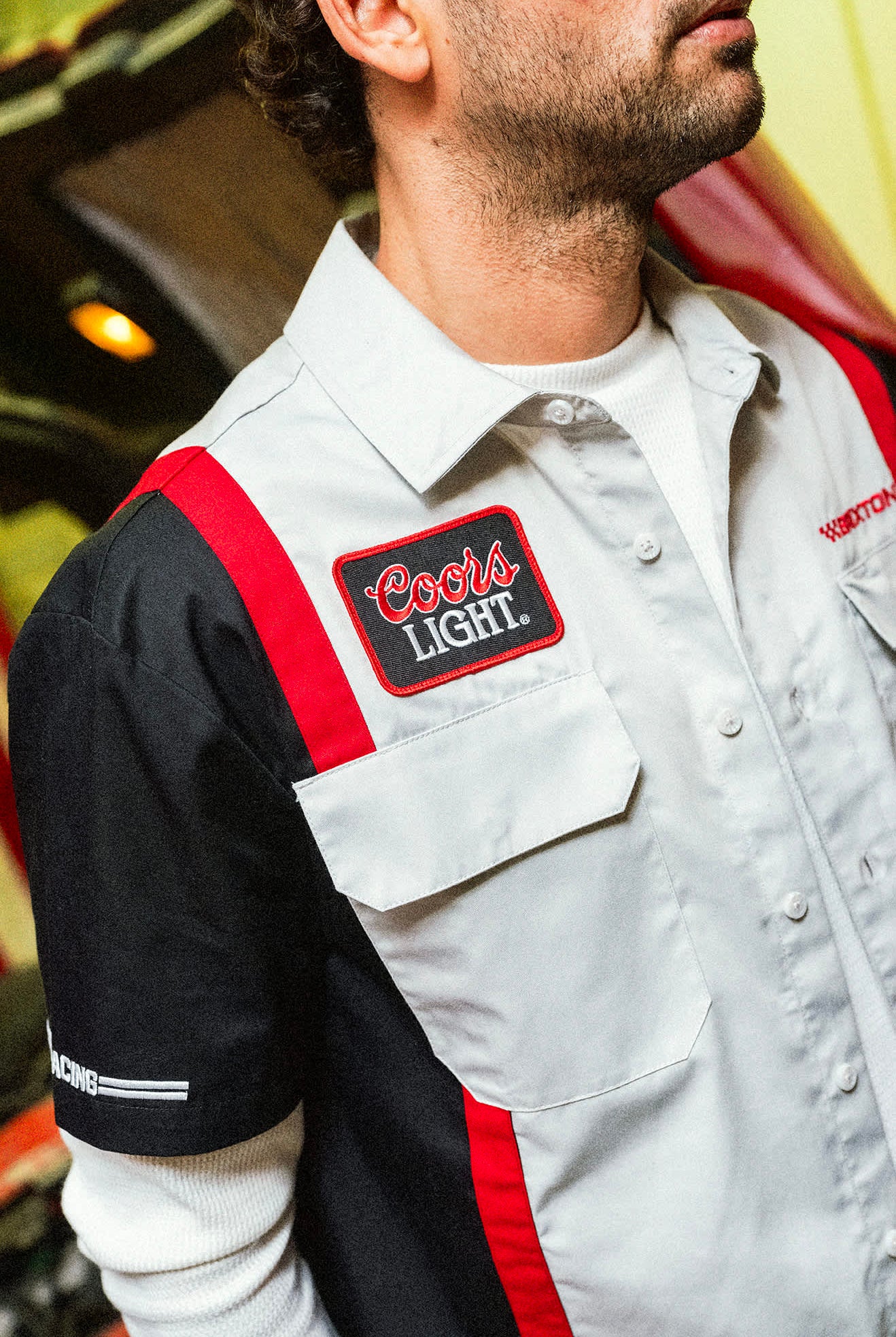 Men's Coors Light Shake Down S/S Shirt in the color Silver/Black - Men's Lifestyle image