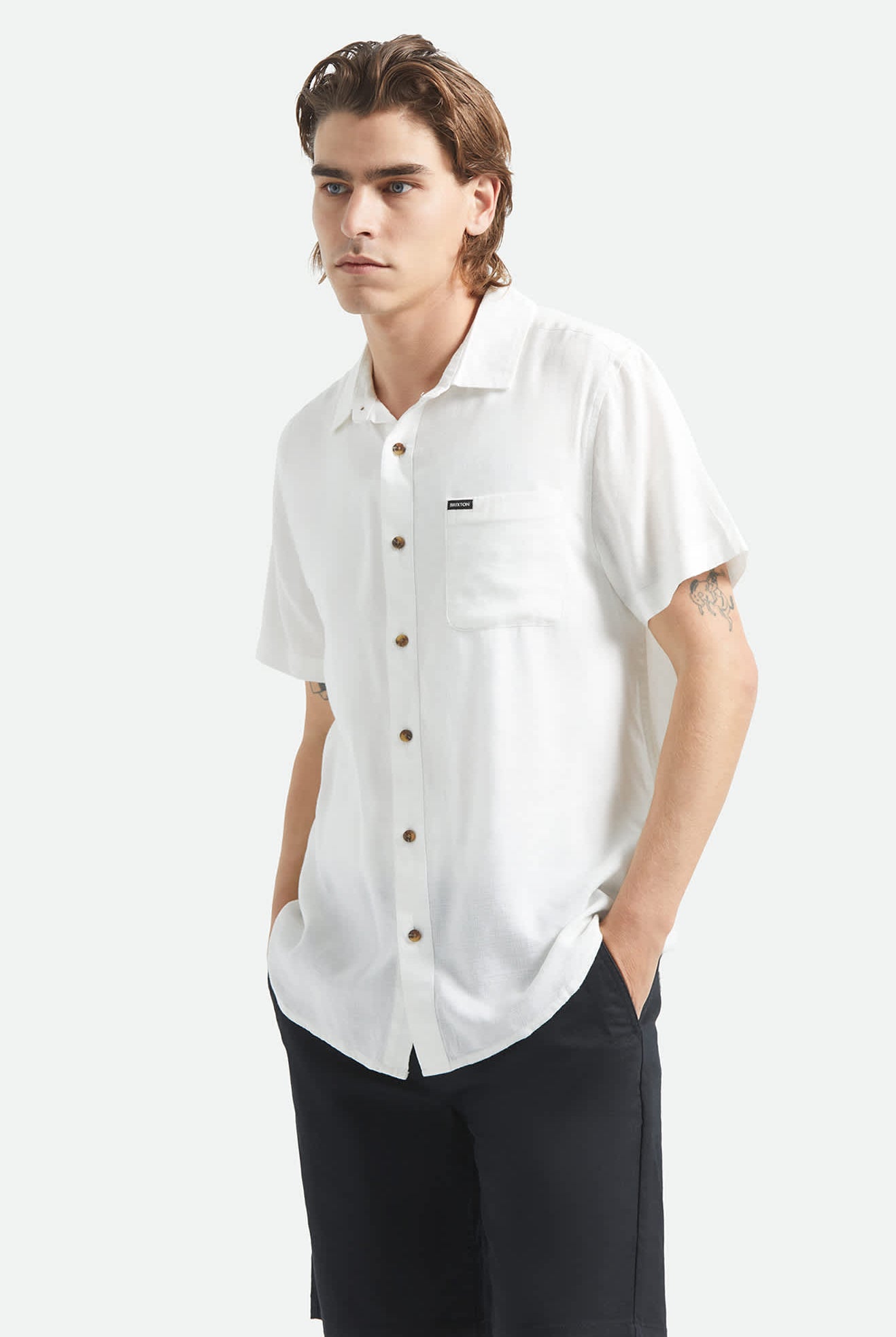 Men's Charter Slub Short Sleeve Shirt in the color Off White - Men's Front View