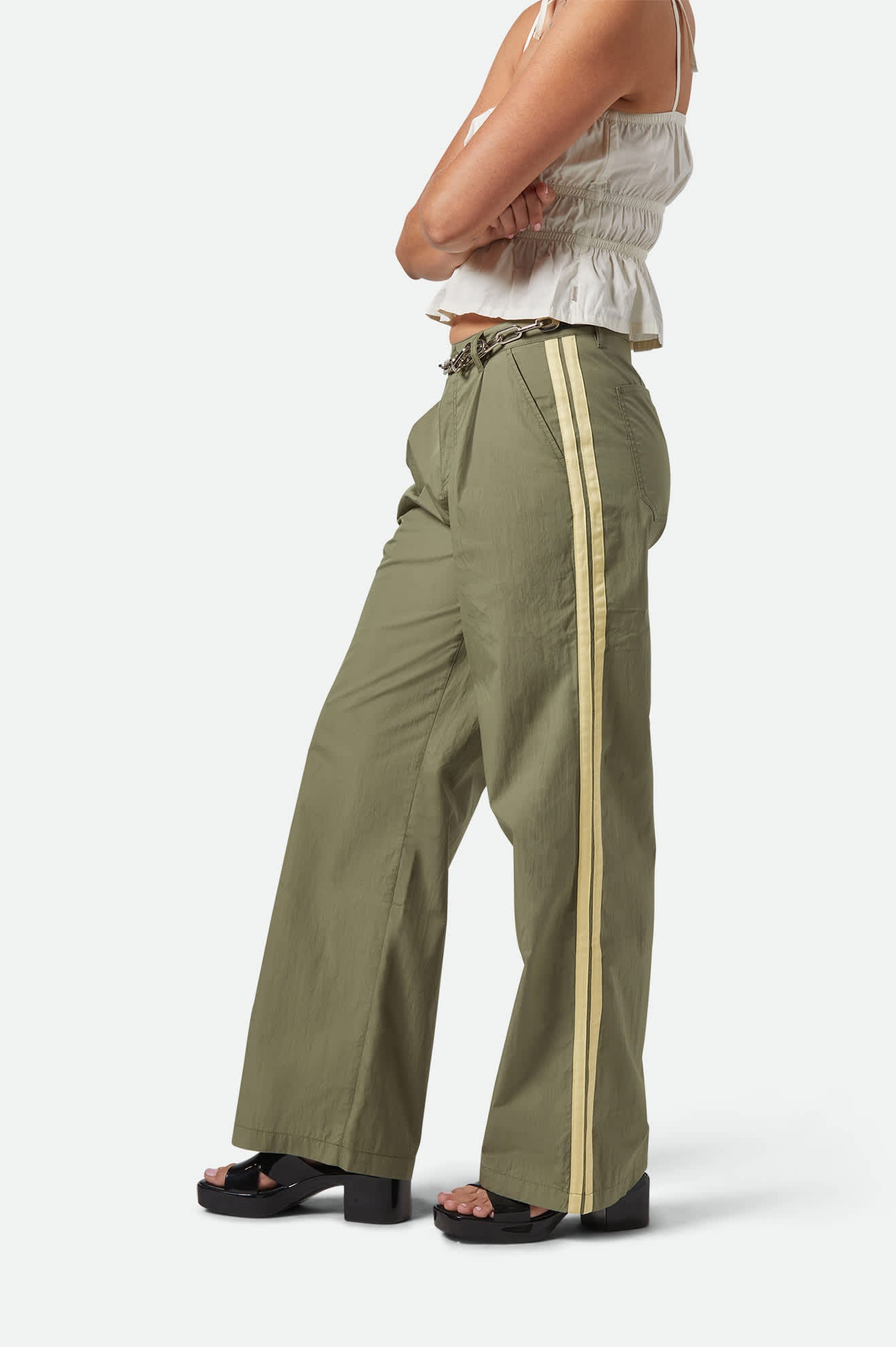 Women's The Jane Lightweight Wide Leg Pant in the color Olive Surplus - Women's Side View