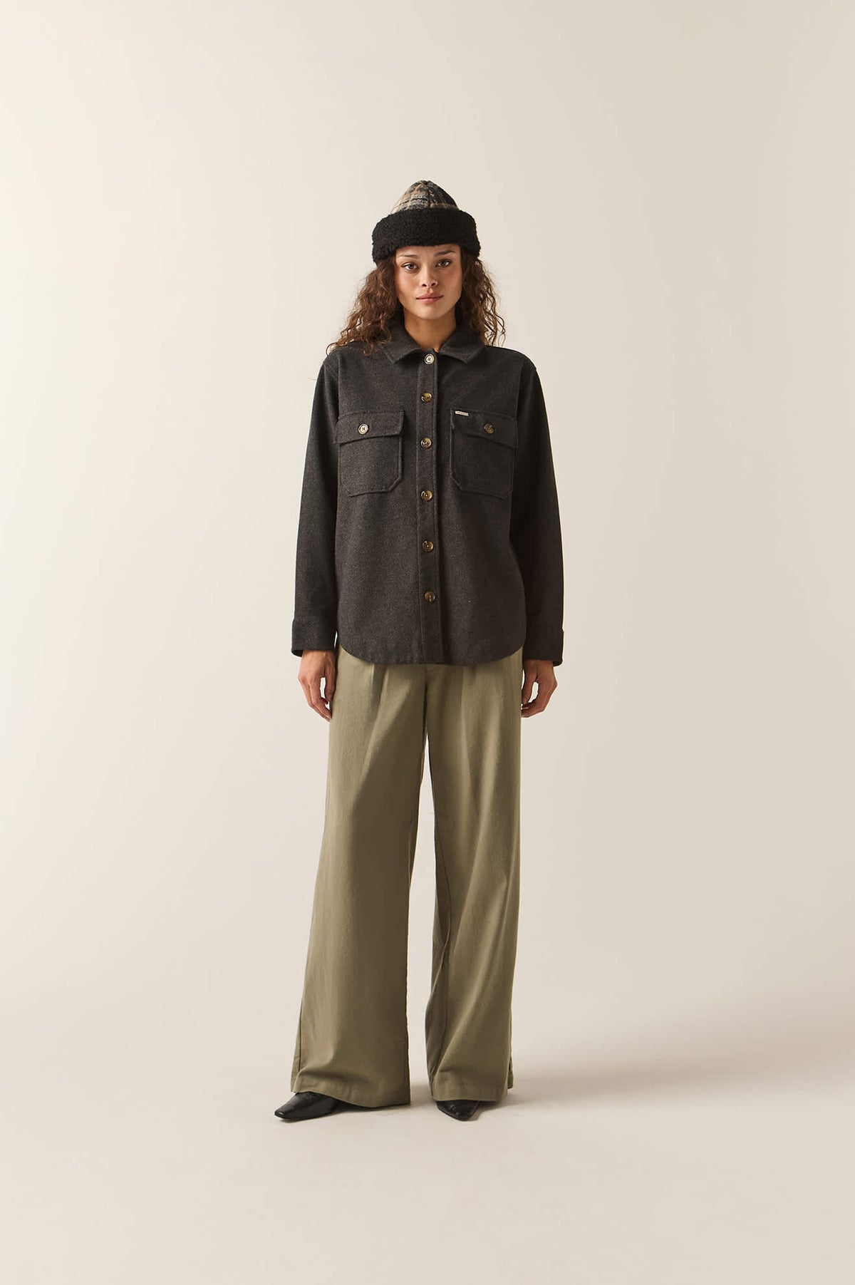 Women's Bagby Jacket in the color Black Heather - Women's Front Fit Image