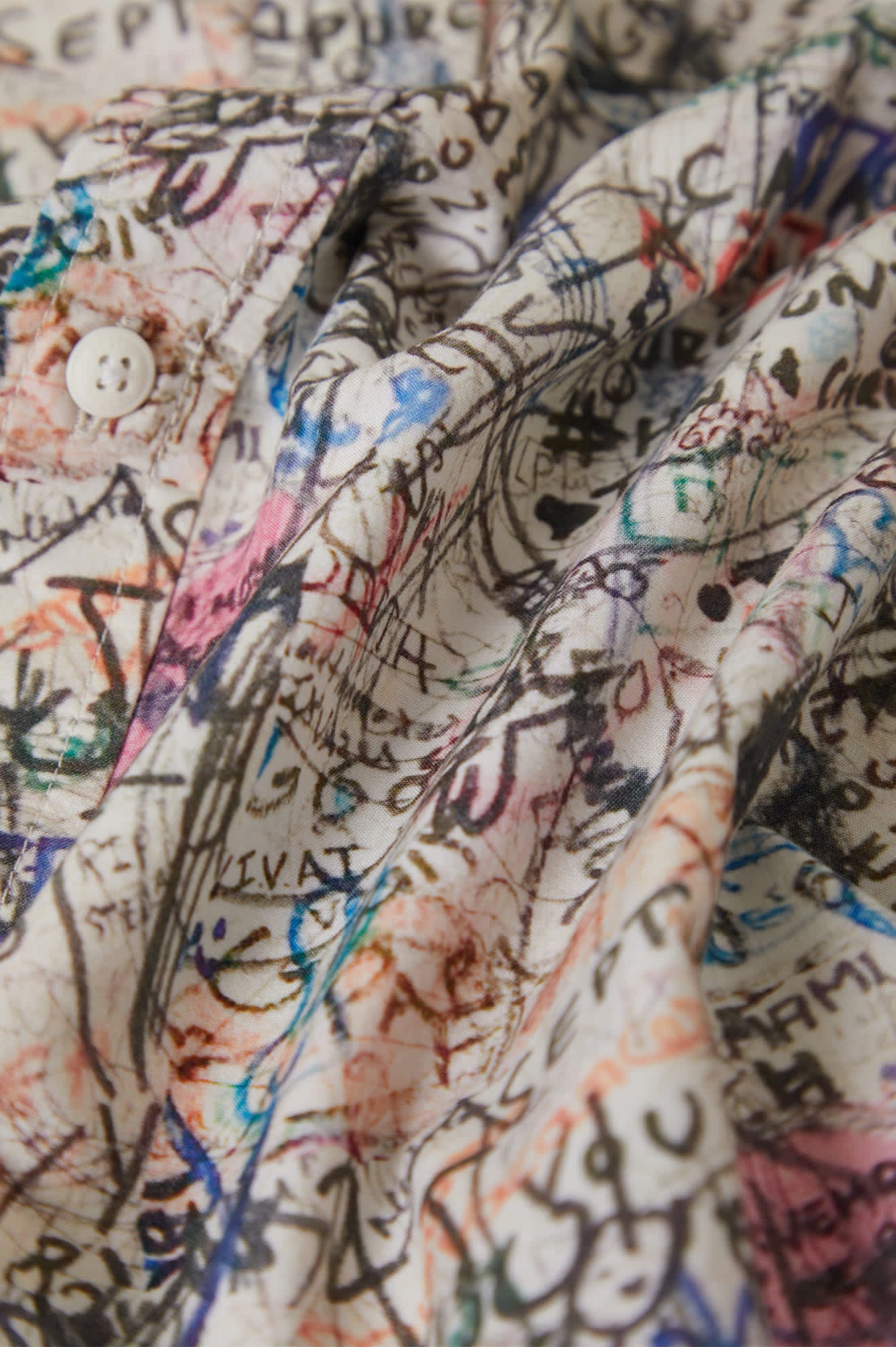 Men's Cru Print Short Sleeve Shirt in the color Graffiti - Additional Laydown image