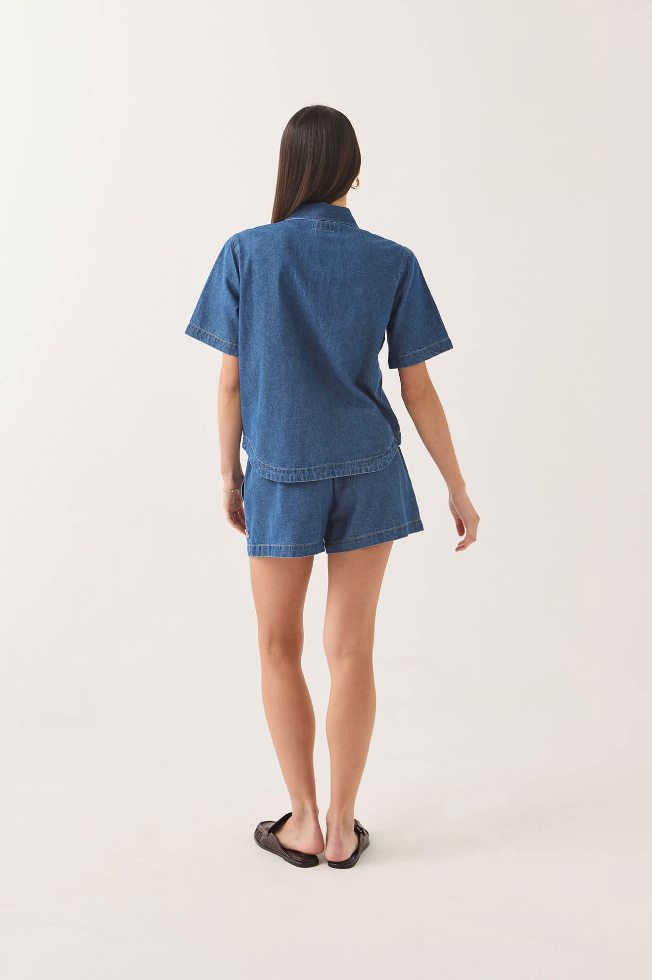 Women's Mechanics Women's Shirt in the color Medium Chambray - Women's Back View