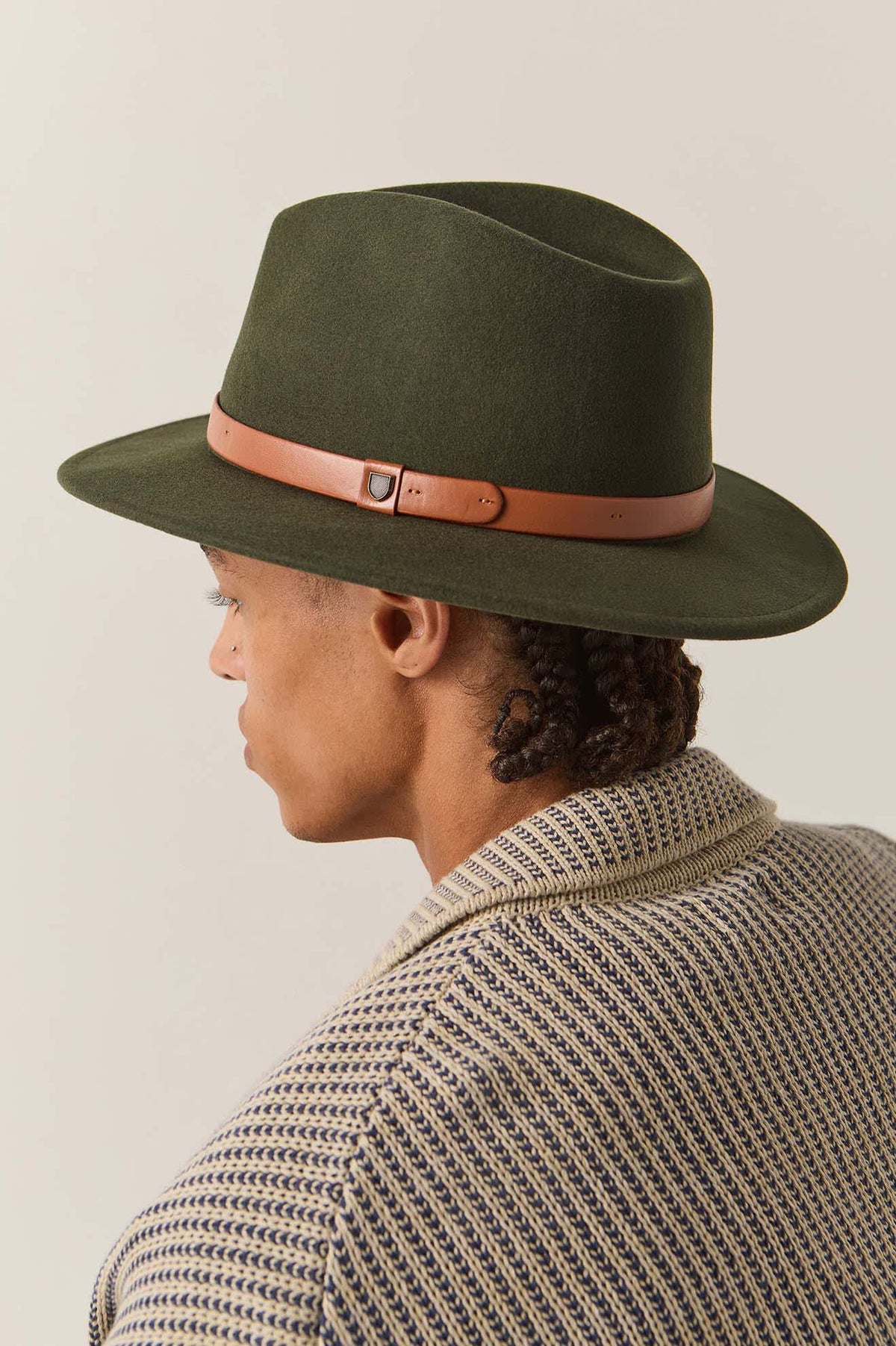 Unisex Messer Fedora in the color Ivy/Light Brown - Men's Back View