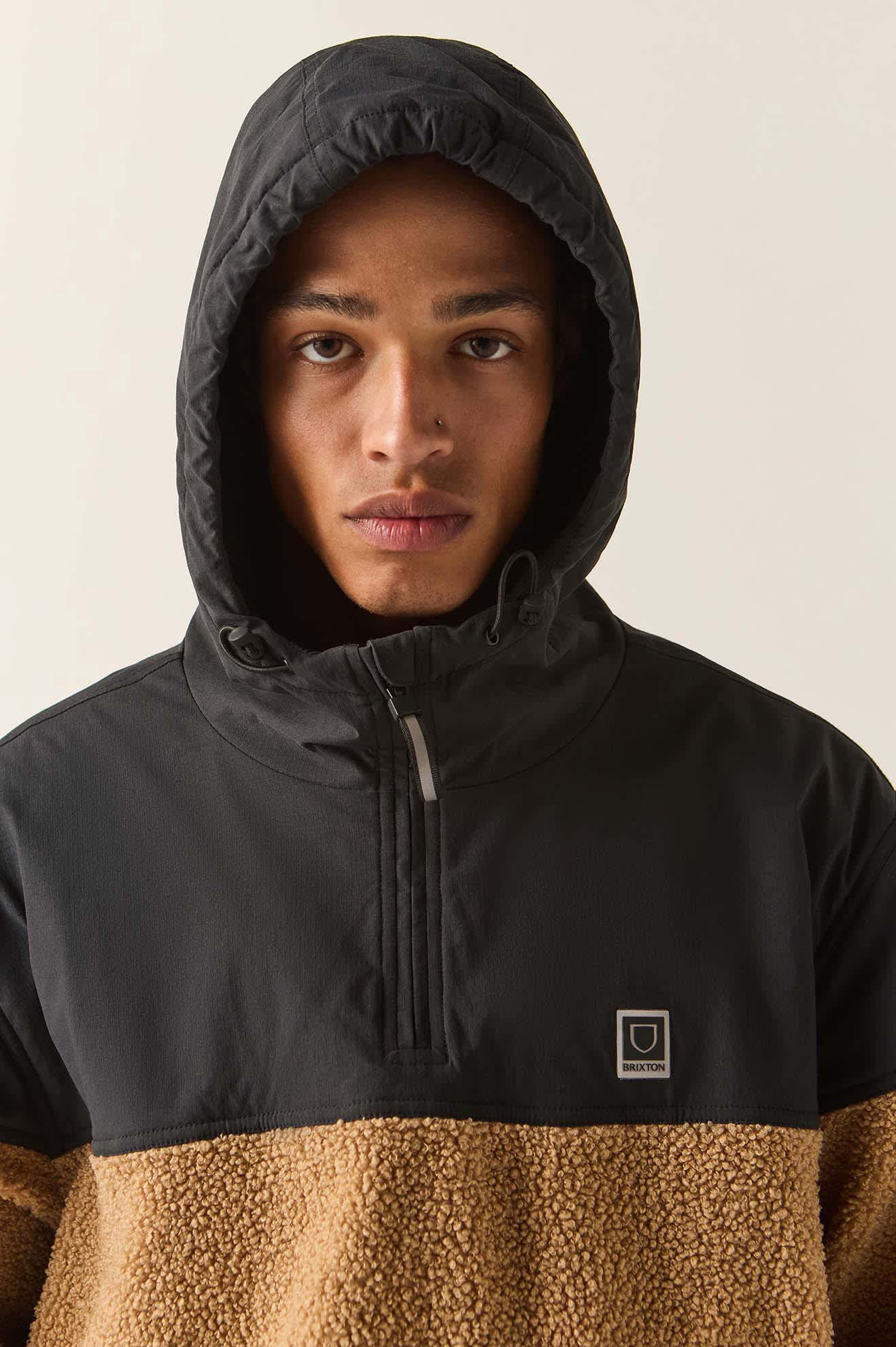 Men's Journey Tech Hoodie Fleece in the color Black/Sand - Additional Fit image