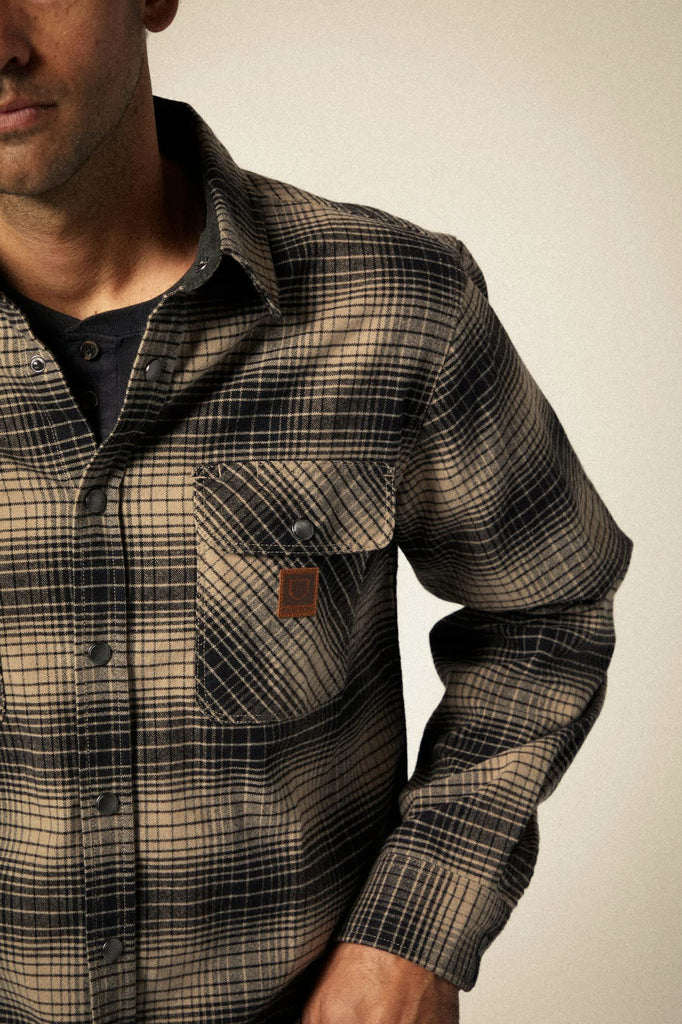 Men's Builders Bowery Stretch Water Resistant L/S Flannel in the color Black/Cinder Grey - Additional Fit View