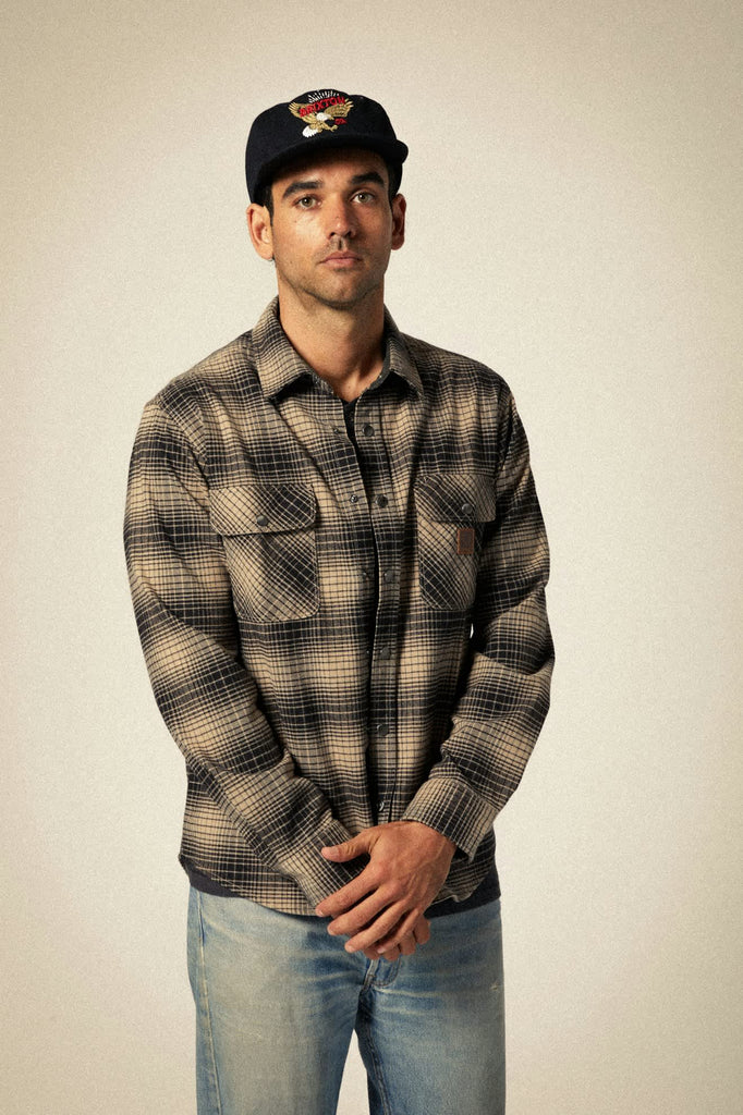 Men's Builders Bowery Stretch Water Resistant L/S Flannel in the color Black/Cinder Grey - Men's Front View