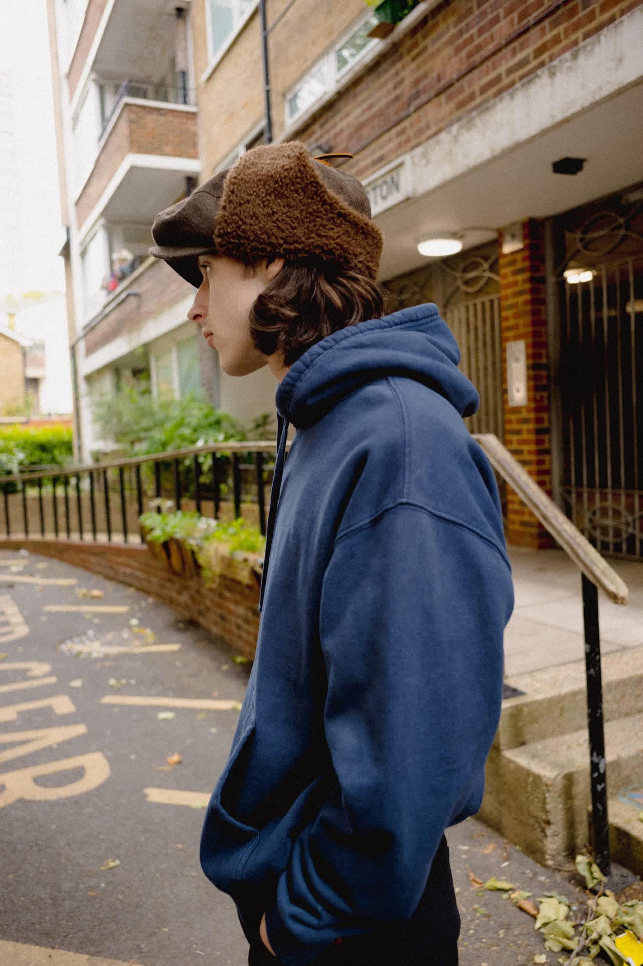 Men's Brixton Baseline Hood Fleece in the color Washed Navy Vintage Wash - Men's Lifestyle 2.0