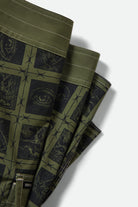 Men's Classic Trunk 17" in the color Barb Wire/Sea Kelp - Additional Laydown image