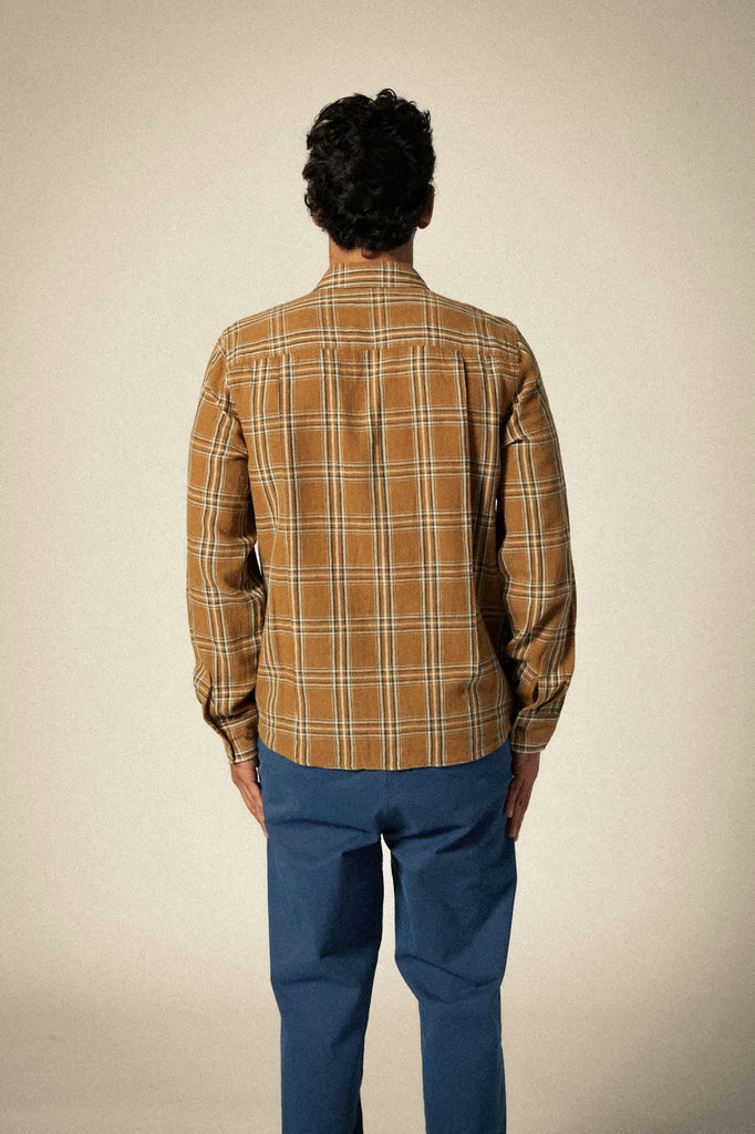 Men's Charter Linen Blend S/S Shirt in the color Washed Copper/Whitecap Plaid - Men's Back View