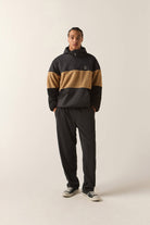 Men's Journey Tech Hoodie Fleece in the color Black/Sand - Additional Fit image