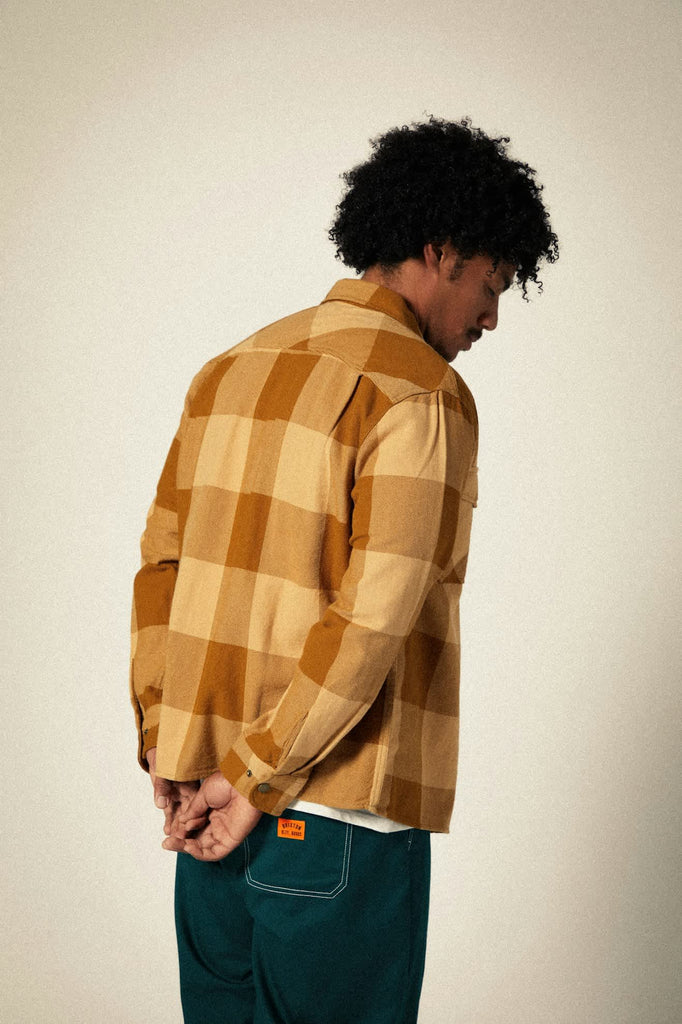 Men's Selden L/S Flannel in the color Washed Copper/Curry Buffalo - Men's Back View