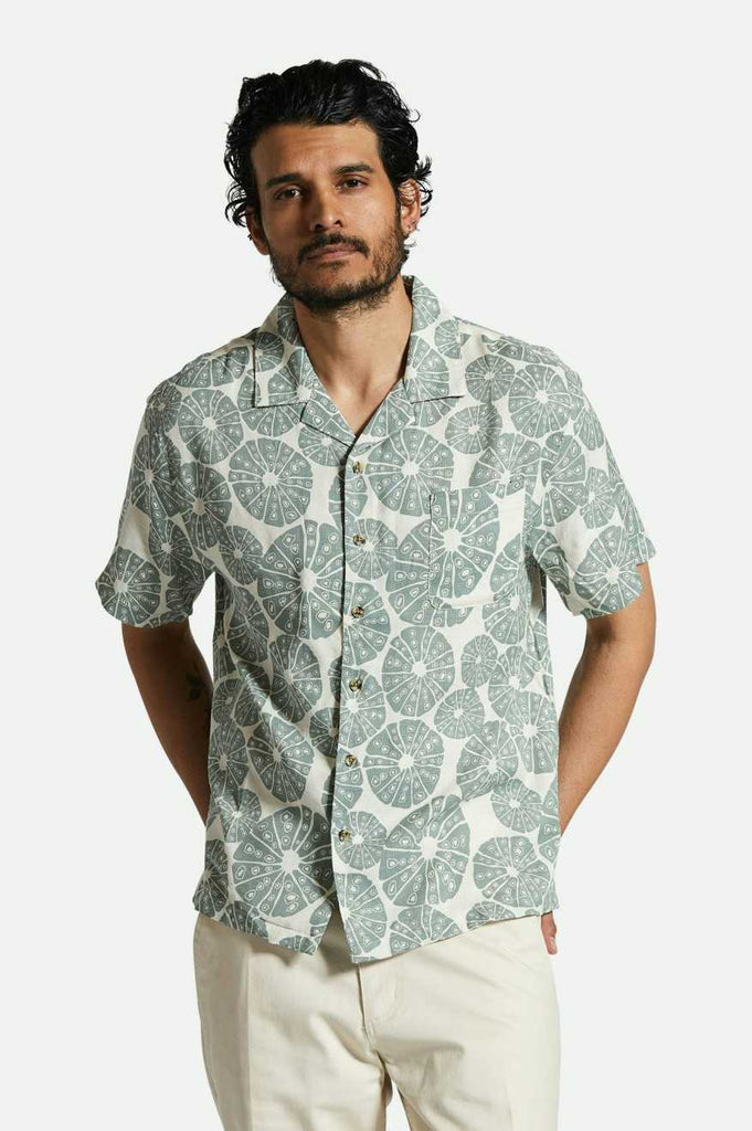 Men's Fit, front | Bunker Slub S/S Camp Collar Shirt - Whitecap/Chinois Green