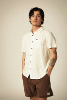 Men's Charter Organic Cotton Linen Blend S/S Shirt in the color Egret White - Men's Side View